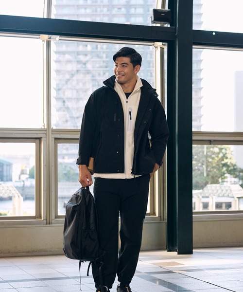 アリーム　アウター 新品/ Vetements ヴェトモン xALPHAアルファUE52JA380N RACING