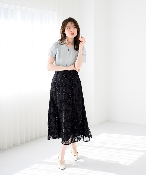 刺繍模様が綺麗で華やかな雰囲気のスカート。ハロッズ製。日本製品。 花びら舞う 刺繍レーススカート – ONE PEACE ONLINE