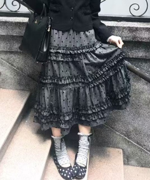 Achic（アシック） スカート フリルペチスカート : ZOZOTOWN Yahoo!店
