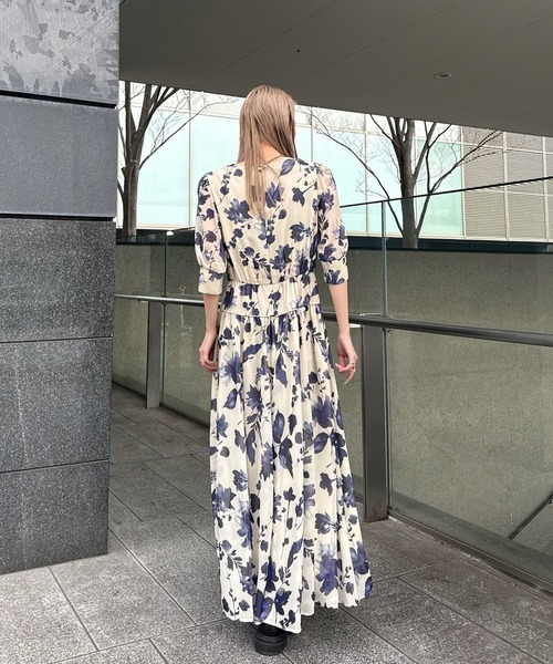 Ameri(アメリ) ドレス GRAINY FLOWER CHIFFON DRESS : ZOZOTOWN Ameri(アメリ) ドレス GRAINY FLOWER CHIFFON DRESS : ZOZOTOWN