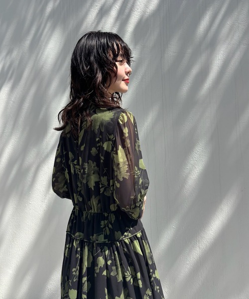 Ameri(アメリ) ドレス GRAINY FLOWER CHIFFON DRESS : ZOZOTOWN Ameri(アメリ) ドレス GRAINY FLOWER CHIFFON DRESS : ZOZOTOWN