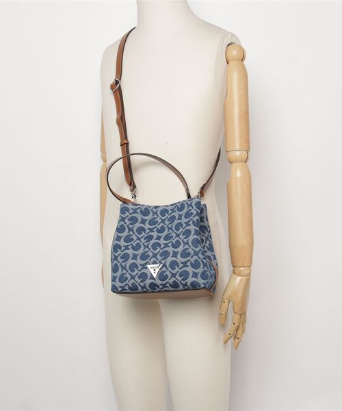 GUESS（ゲス） ショルダーストラップ ショルダーバッグ バッグ WELLS