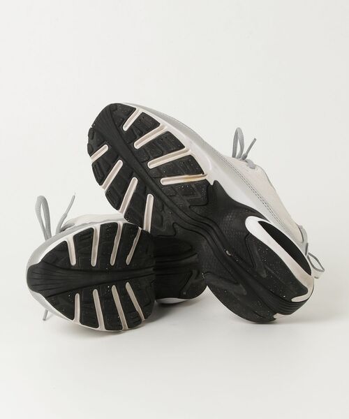 NIKE（ナイキ） ローカットスニーカー 24 シルバー レディース