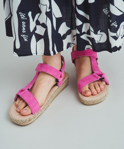 サンダル manebi Hiking Sandal レディース