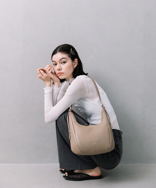 Beau're（ヴュレ） ショルダーバッグ バッグ BEAURE カウレザー ハーフ