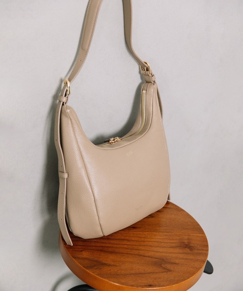 Beau're（ヴュレ） ショルダーバッグ バッグ BEAURE カウレザー ハーフ