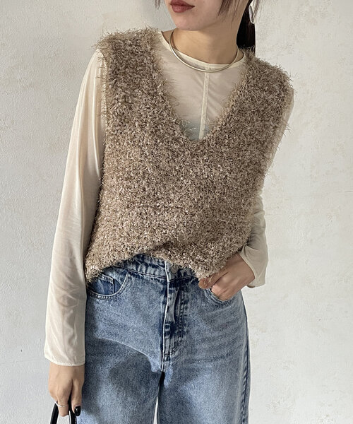 Thevon（ゼヴォン） ニット セーター フェザーヤーンVネックベスト