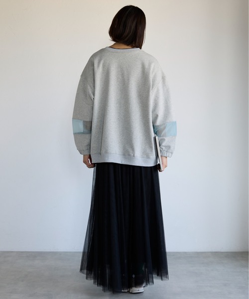 トレーナー スウェット Sweatshirt with Sheer Sleeve Details　袖シアーディティールスウェット レディース | SOTT | 09