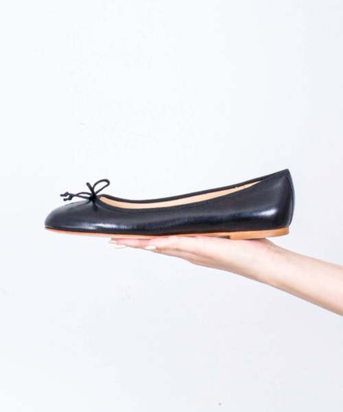 FABIO RUSCONI リボンエナメルパンプス　フラット37.5 美品 FABIO RUSCONI（ファビオルスコーニ） バレエシューズ パンプス