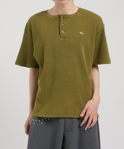 Perushu tシャツ ワッフルヘンリーネックワンポイント刺繍Tシャツ