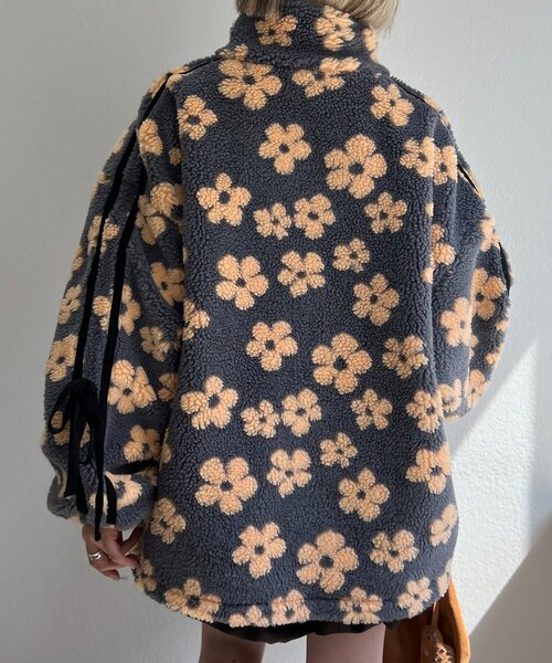 w closet（ダブルクローゼット） ブルゾン アウター 花柄ボアライン