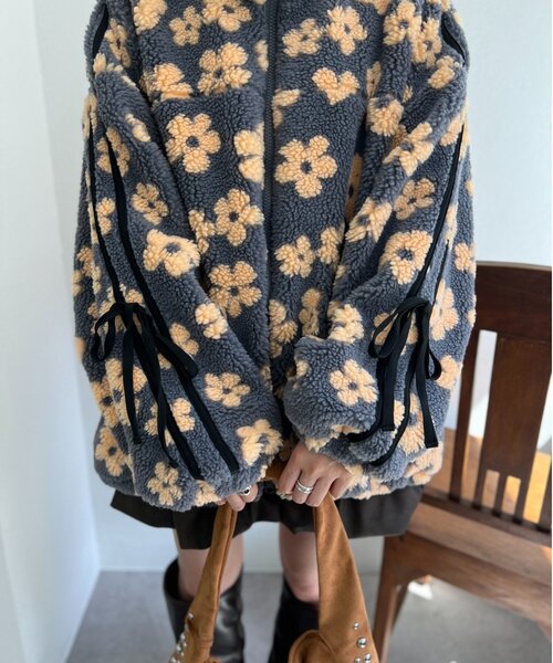 w closet（ダブルクローゼット） ブルゾン アウター 花柄ボアライン