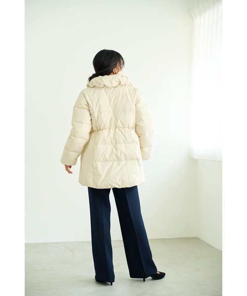 レディースジャケット ホワイト/ベージュ ダウン　美品　S 未使用近く Emma Taylor（エマテイラー） ダウンジャケット FREE ライトベージュ