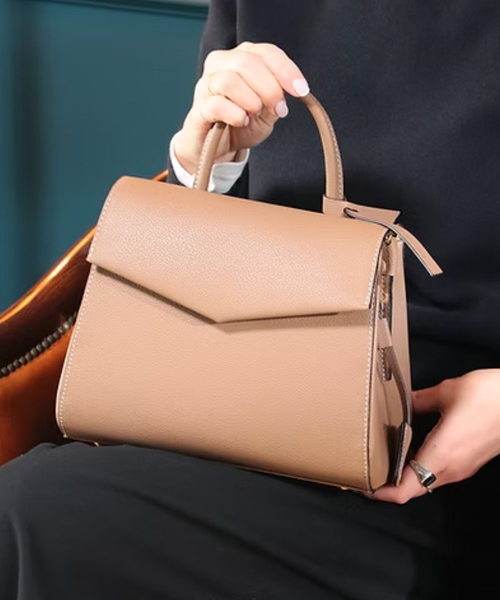 mica della valle（ミカデラヴァッレ） ショルダーバッグ バッグ