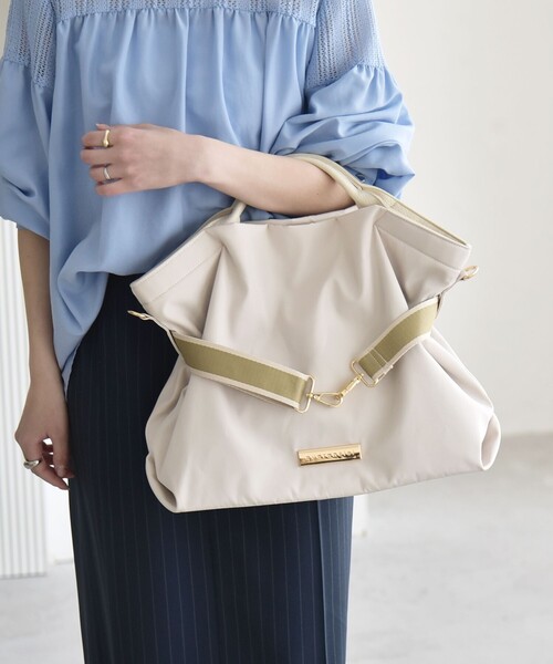 トートバッグ quaranciel: ラインベルト 2way ショルダー トート バッグ（A4対応） レディースの画像