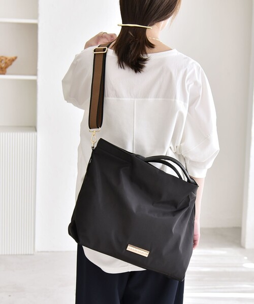 トートバッグ quaranciel: ラインベルト 2way ショルダー トート バッグ（A4対応） レディースの画像