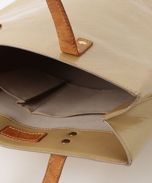 「LOUIS VUITTON」 モノグラム ヴェルニ リードPM トートバッグ - イエロー レディース_画像4