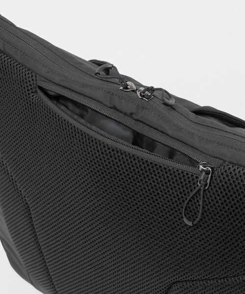 SALOMON（サロモン） ショルダーバッグ 「Salomon」ACS SHOULDER BAG