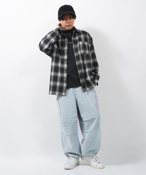 カーゴパンツ ダック / デニム ワンポイント刺繍 バルーンカーゴパンツ