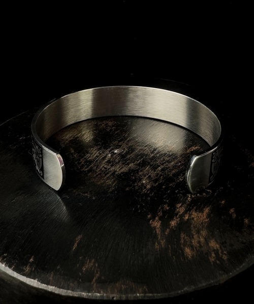 CALIFORNIA OUTFITTERS バングル 7B21 ダークエンブレム ケルト文様