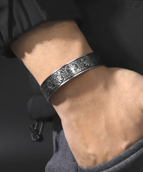 CALIFORNIA OUTFITTERS バングル 7B21 ダークエンブレム ケルト文様