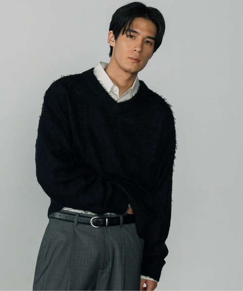 Russelino ブラック Vネック セーター 予約]サイドスリットVネックニットトップス/ブラック – Lumier