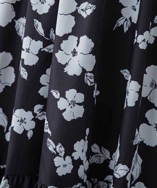 「QUEENS COURT」 半袖ワンピース S ホワイト系その他 レディース_画像6