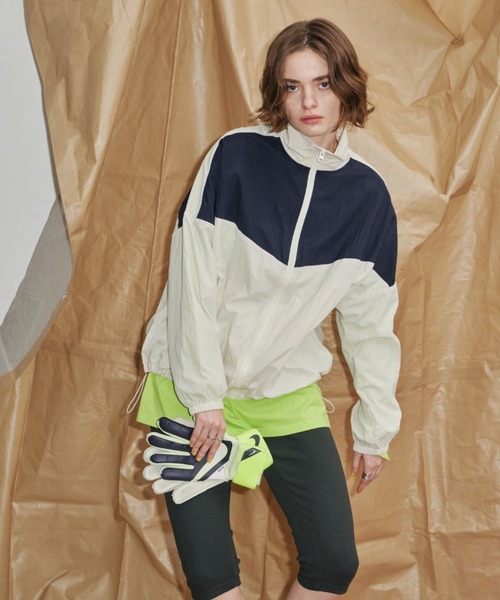 「Auntie Rosa Holiday」 ナイロンブルゾン FREE アイボリー レディース_画像2