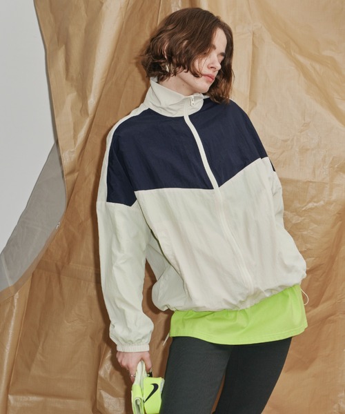 「Auntie Rosa Holiday」 ナイロンブルゾン FREE アイボリー レディース_画像3