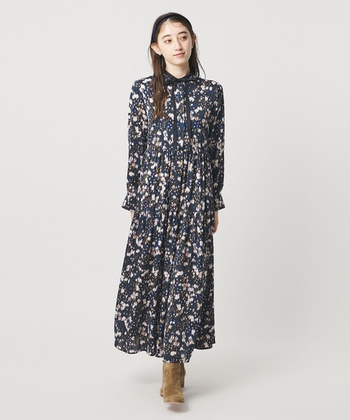 Rene フラワープリント　ボウタイ　フリル　ワンピース　Aライン　ネイビー UNITED ARROWS（ユナイテッドアローズ） ワンピース サテン フラワー