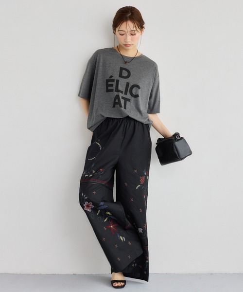ワイドパンツ パンツ レトロ花刺繍イージーパンツ　679001 レディースの画像