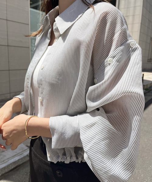 anewトップス白と黒♡2枚まとめました anewトップス白と黒♡2枚まとめました （白”で見違える冬コーデ