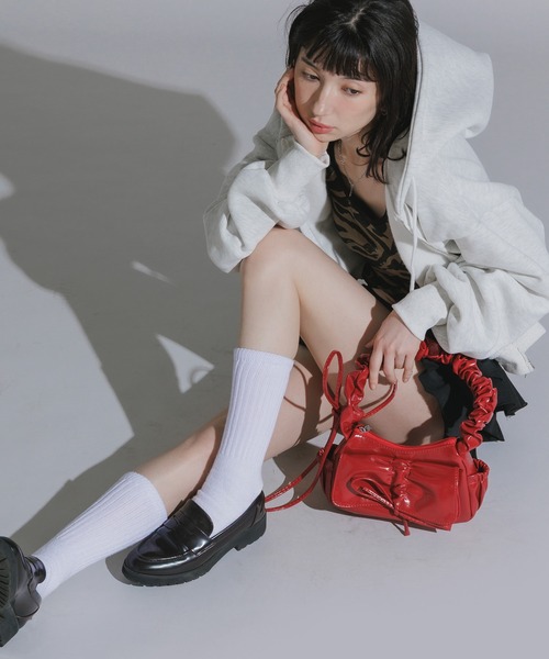 【5/6までお値下げ】 QutieFrash ショートパーカー 黒豹 Chick パーカー ルーズショート丈パーカー ショートジップパーカー
