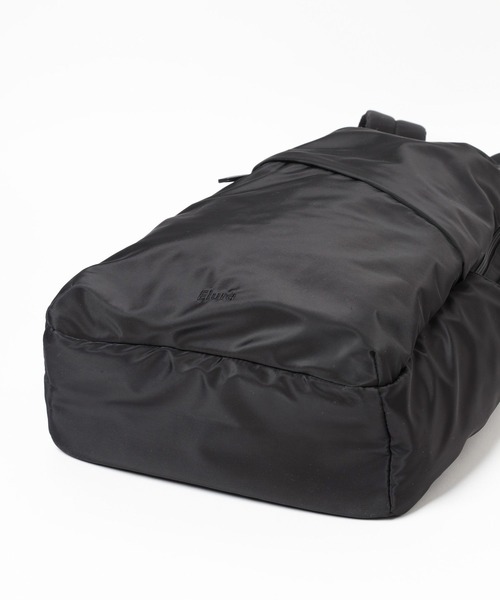 ハートポーチ付きリュック 22L 新品・未使用　ブラック 即発】SEEBYCHLOE レディースリュックサック【国内発】 (See by
