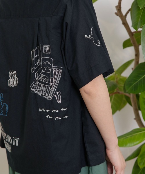 POU DOU ブラウス シャツ 「made in INDIA」scene線画刺繍開襟