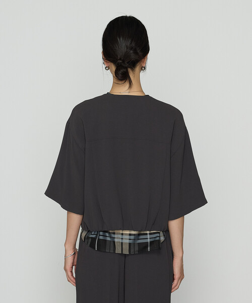 K．T キヨコ タカセ（K．T KIYOKO TAKASE）/バックサテンジョーゼット ハーフスリーブブルゾン K.T KIYOKO TAKASE（K.T キヨコ タカセ） ブルゾン アウター バック