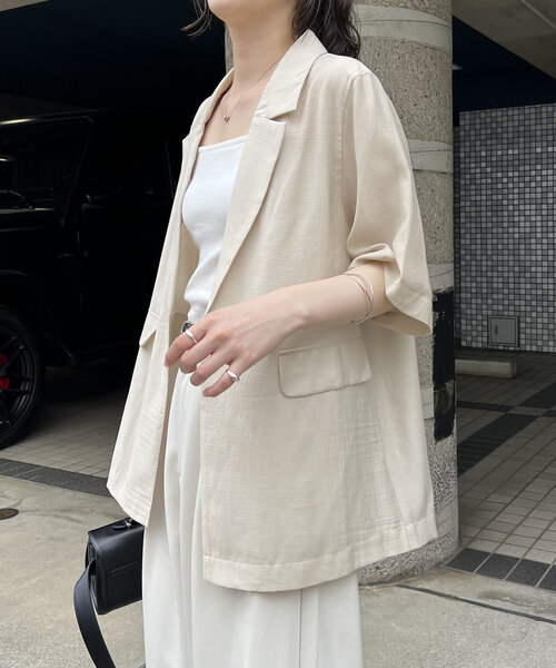 カプリシューレマージュ　ベージュジャケット CAPRICIEUX LE'MAGE（カプリシューレマージュ） テーラードジャケット