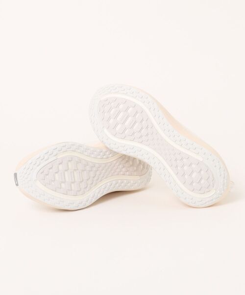 NIKE（ナイキ） スニーカー W VOMERO PLUS ESS ウィメンズ ボメロ
