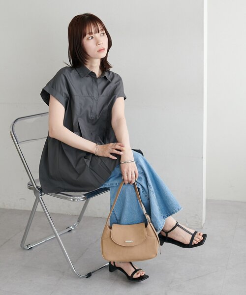 ブラウス シャツ 半袖 「WEB限定」タックフレンチスリーブシャツ レディース | Discoat | 18