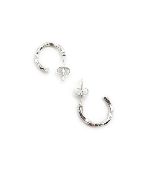 THEATER ピアス シアター ツイストデザインハーフフープデザインピアス