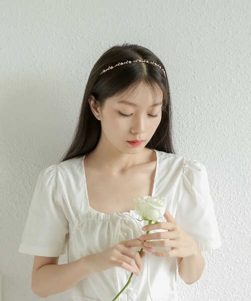 LA VORAGINE（ラ ヴォラジネ） カチューシャ 可愛いエコパール花の