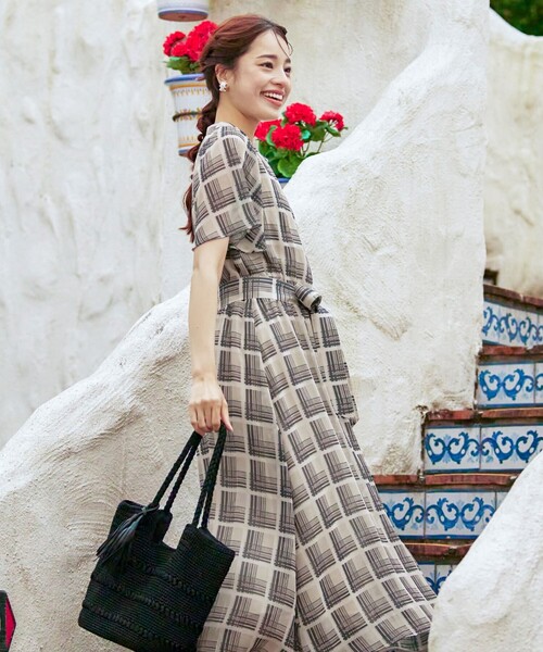 Tiaclasse ワンピース チェック柄フレア袖シアーワンピース : ZOZOTOWN