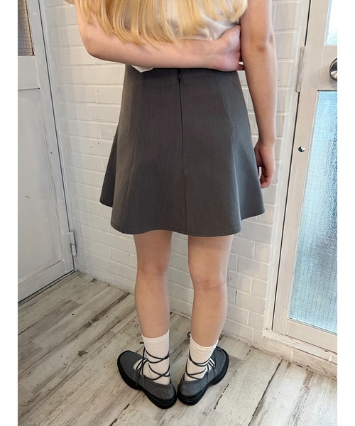 【新品未使用】デザントゴルフ　LUXE COLLECTION フレアミニスカート LUXE】裾ロゴ変形フレアスカート【アウトレット】 | デサント