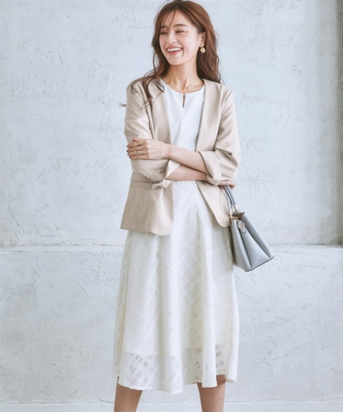 【新品】theory ノーカラーとろみWhiteジャケット★レーヨン★4サイズ 新品】theory ノーカラーとろみWhiteジャケット☆レーヨン☆4サイズ