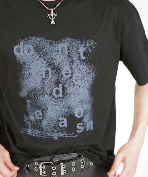 Chikashitsu+ tシャツ 「Chikashitsu＋」gradation logo graphic