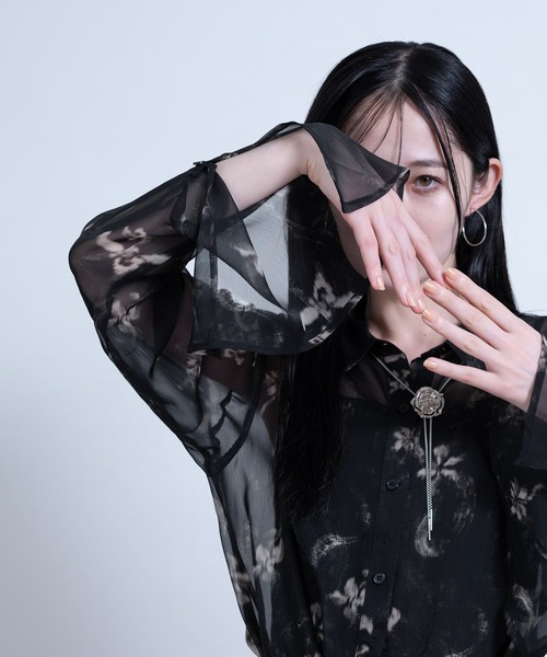 Ellno de Mavie（エルノデメヴィ） ブラウス シャツ フラワー