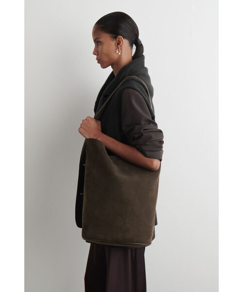 COS（コス） ショルダーバッグ ONE SIZE ダークブラウン レディース