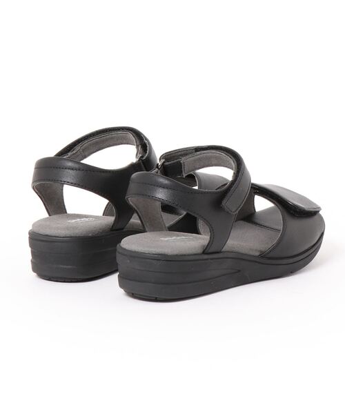 美品☆ pedala ペダラ バックストラップサンダル 22センチ シボ加工 pel-1212a050-ss25_1.jpg