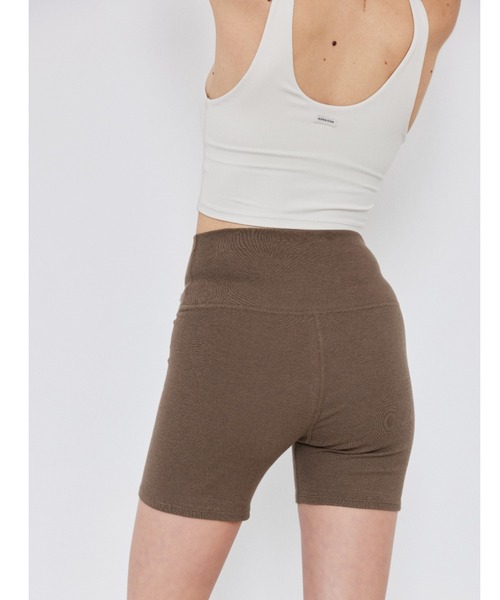 ALEXIA STAM パンツ Wellness Rib Short Leggings / ショート