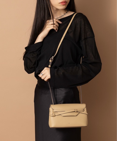 【むーみ】ほぼ未使用 TOV MIMI ショルダーバッグ トゥモロー tov（トーヴ） ショルダーバッグ バッグ 「TOV」MIMI POCHETTE
